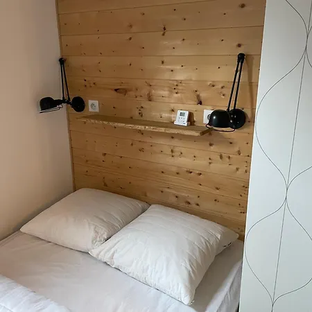 - 2 Pieces Renove - 4 Personnes - Proche Centre - Menage Inclus Châtel